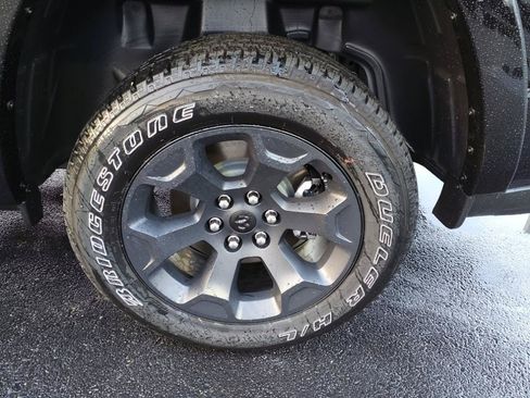 Used 2025 RAM 1500 Big Horn AWD/4WD image 5