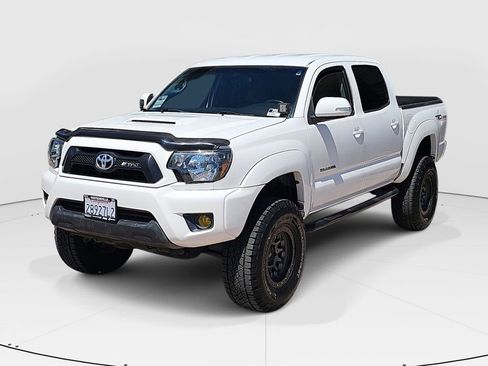 Used 2014 Toyota Tacoma 4x4 Double Cab w/ TRD Sport Package image 7