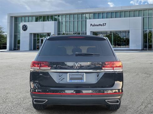 Used 2023 Volkswagen Atlas SE w/ Panoramic Sunroof Package image 5