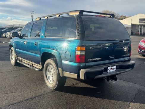 Used 2005 Chevrolet Suburban Z71 w/ Preferred Equipment Group image 3