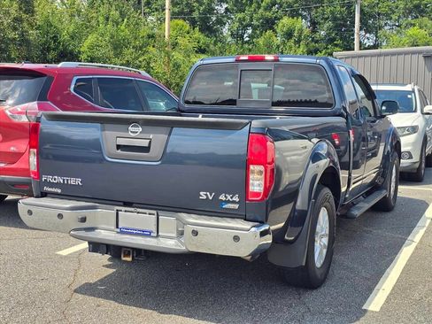 Used 2017 Nissan Frontier SV w/ SV Value Truck Package AWD/4WD image 10