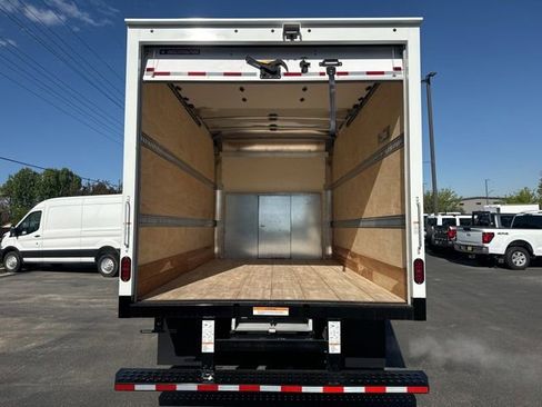 New 2026 Ford E-350 and Econoline 350 Super Duty w/ Driver's Safety Package RWD image 8