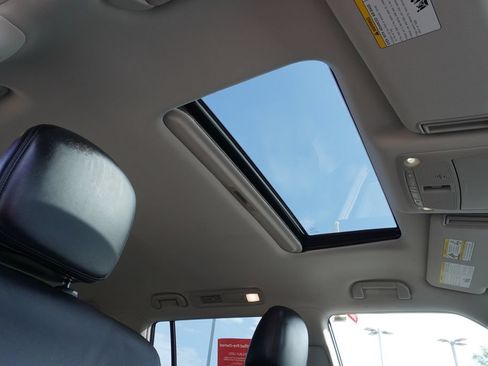 Certified 2024 Nissan Armada SL w/ Captain's Chairs Package RWD image 14
