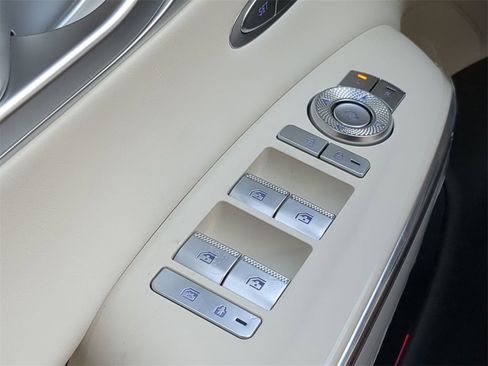 Used 2025 Genesis Electrified GV70 Advanced w/ Prestige Package image 22