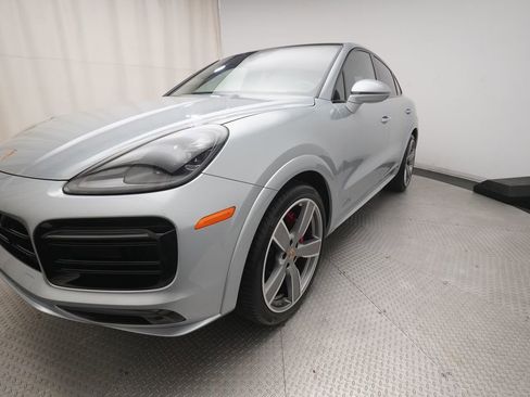 Certified 2023 Porsche Cayenne GTS AWD/4WD image 1