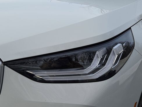 Used 2025 BMW X3 xDrive30i w/ Convenience Package image 9