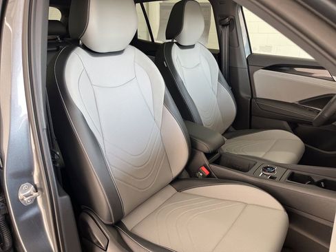 New 2026 Volkswagen Tiguan SE R-Line AWD/4WD image 35