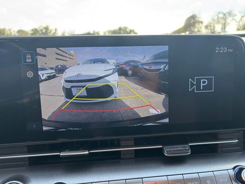 Used 2025 Hyundai Kona SEL AWD/4WD image 14
