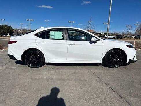 New 2026 Toyota Camry SE AWD/4WD image 8
