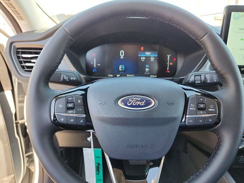 Used 2026 Ford Escape SE FWD image 19