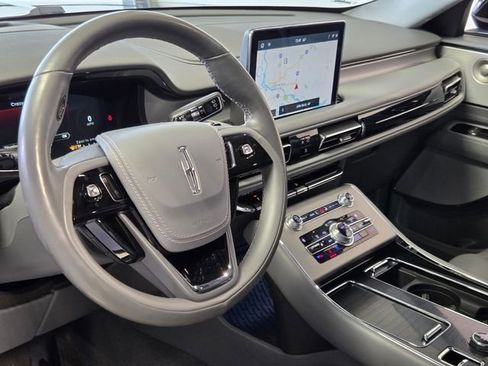 Used 2020 Lincoln Aviator Reserve w/ Equipment Group 202A image 9