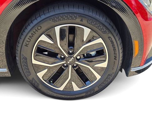 Certified 2022 Kia EV6 Wind RWD image 6
