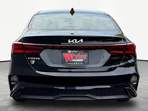 Certified 2023 Kia Forte LXS w/ LXS Technology Package FWD image 5
