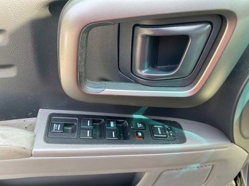 Used 2010 Honda Ridgeline RTS image 12