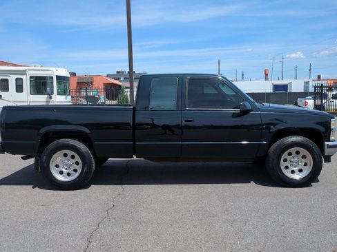 Used 1992 Chevrolet Silverado 1500 4x4 Extended Cab image 2