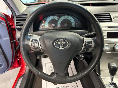 Used 2011 Toyota Camry SE w/ Fleet Convenience Pkg FWD image 10