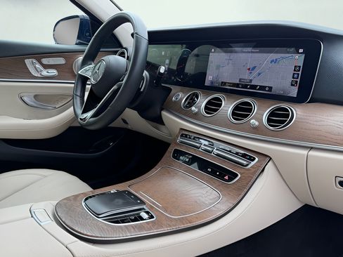 Used 2021 Mercedes-Benz E 350 4MATIC Sedan image 29
