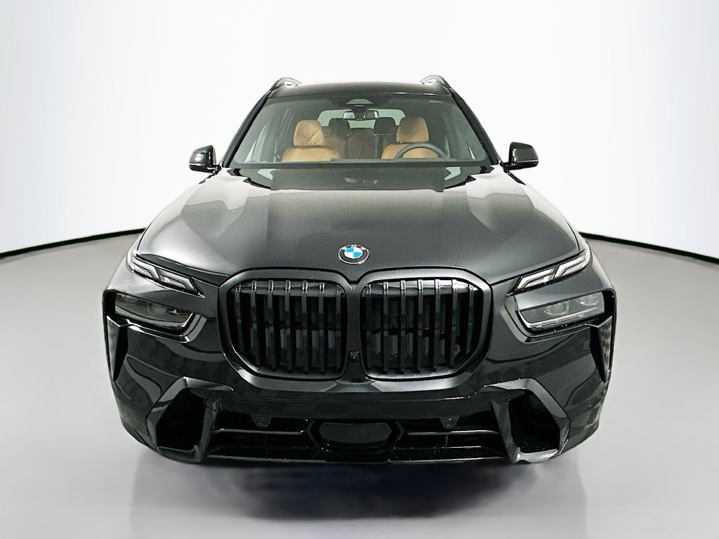 Used 2026 BMW X7 xDrive40i w/ M Sport Package AWD/4WD image 2