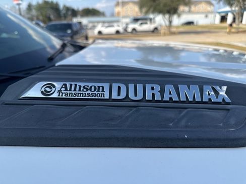 Used 2022 Chevrolet Silverado 2500 LTZ w/ Gooseneck/5TH Wheel Package image 12