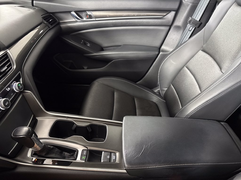 Used 2018 Honda Accord Sport image 19