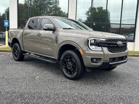 Used 2025 Ford Ranger Lariat w/ FX4 Off-Road Package image 6