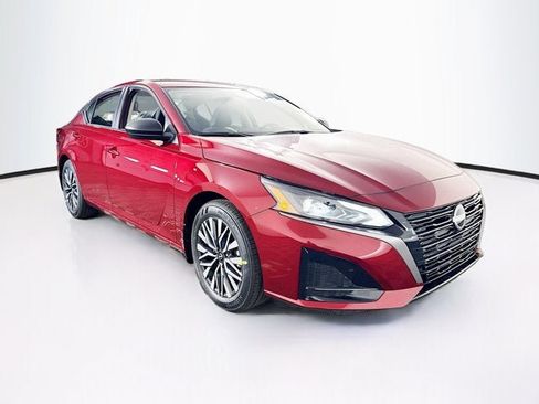 New 2026 Nissan Altima 2.5 SV FWD image 3