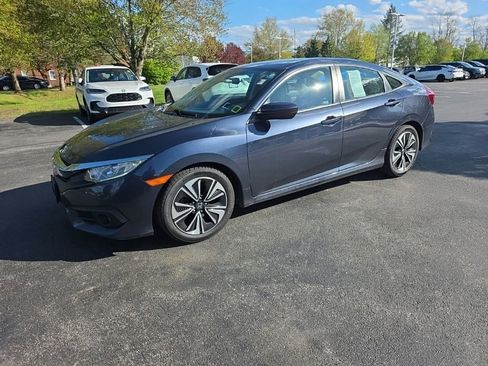 Used 2018 Honda Civic EX-T image 3
