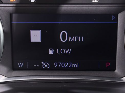 Used 2021 Chevrolet Traverse LT w/ LT Premium Package image 28