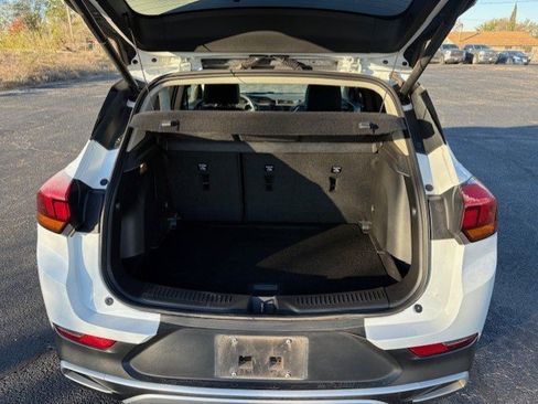 Used 2022 Buick Encore GX Select image 15