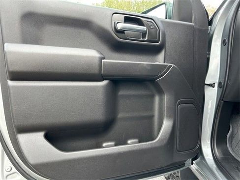 Used 2024 Chevrolet Silverado 1500 Custom Trail Boss w/ LPO, Dark Essentials Package image 17