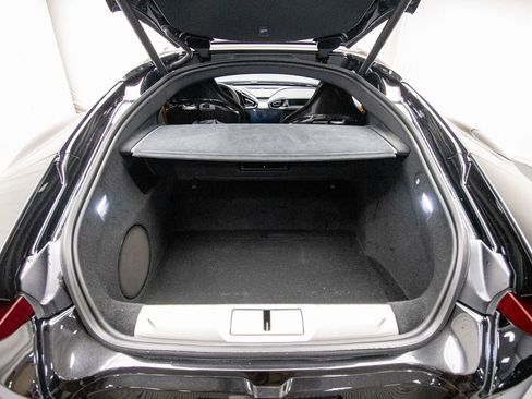 Used 2025 Ferrari 12Cilindri RWD image 37