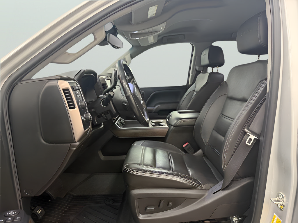 Used 2019 GMC Sierra 2500 Denali w/ Duramax Plus Package AWD/4WD image 11