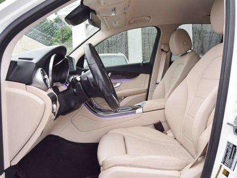 Used 2022 Mercedes-Benz GLC 300 image 16