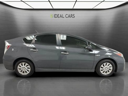 Used 2014 Toyota Prius Prime Plug-In Hybrid FWD image 4