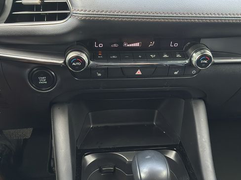Used 2024 MAZDA MAZDA3 s FWD image 22