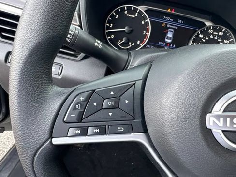 Used 2025 Nissan Altima 2.5 SV FWD image 26