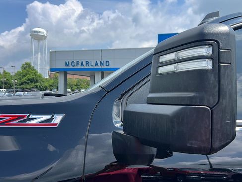 Used 2024 Chevrolet Silverado 2500 LT AWD/4WD image 5