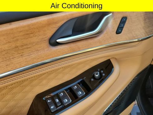 Used 2022 Jeep Grand Cherokee L Summit AWD/4WD image 21