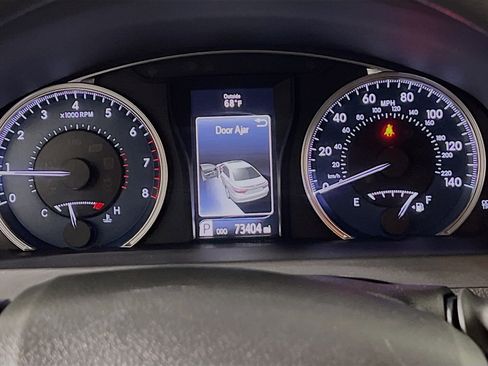 Used 2016 Toyota Camry LE image 22