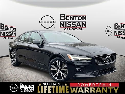 Used 2024 Volvo S60 B5 Plus image 1