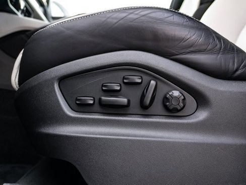 Used 2024 Porsche Cayenne S image 16