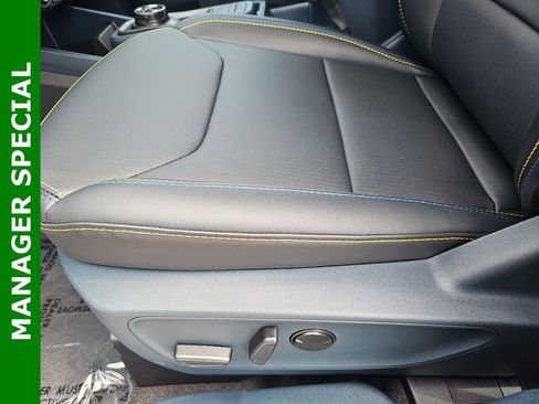 New 2025 Ford Maverick Lobo image 28