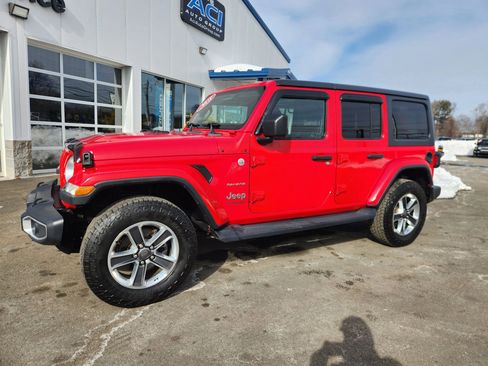 Used 2018 Jeep Wrangler Unlimited Sahara image 6