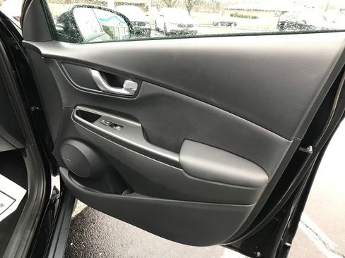 Used 2023 Hyundai Kona Limited image 34