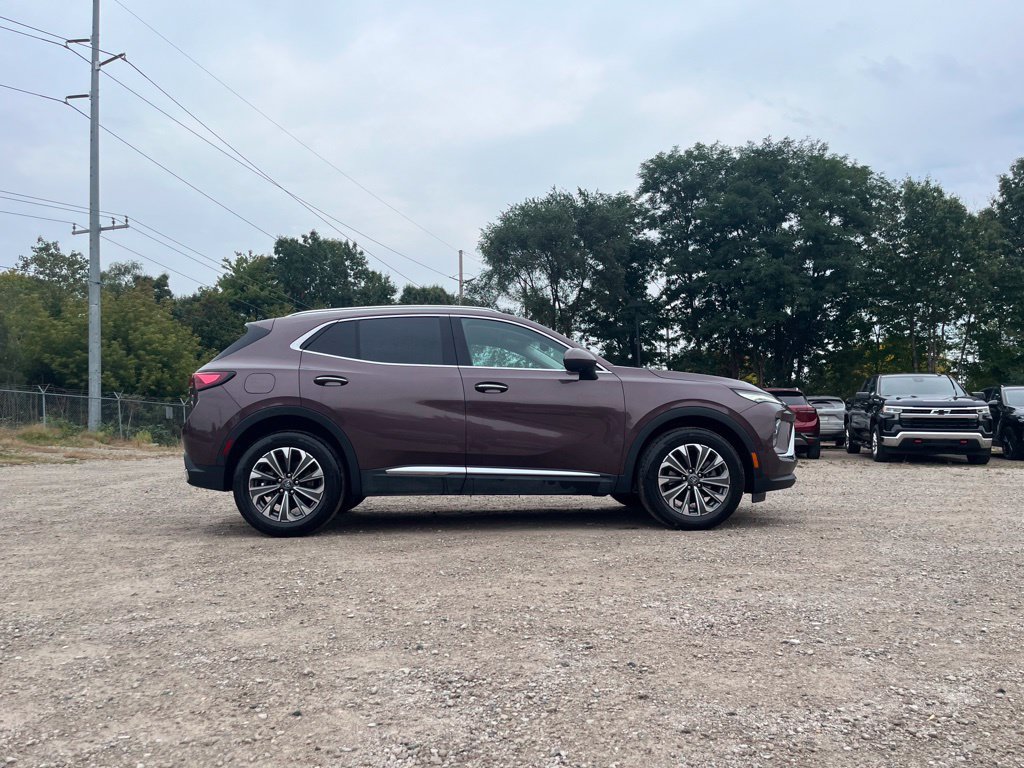 Used 2025 Buick Envision Preferred AWD/4WD image 6
