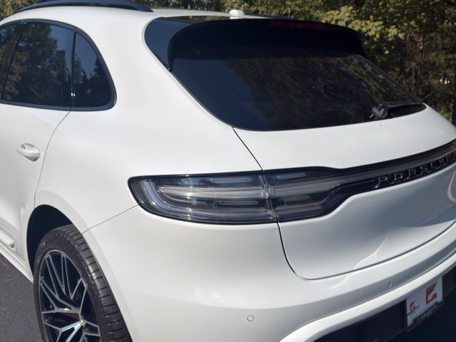 Used 2023 Porsche Macan AWD/4WD image 15