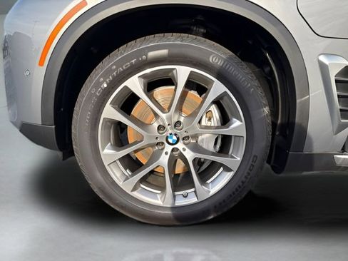 Used 2026 BMW X5 xDrive50e AWD/4WD image 27