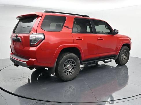Used 2020 Toyota 4Runner TRD Off-Road Premium w/ Moonroof Package AWD/4WD image 8