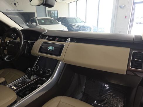 Used 2018 Land Rover Range Rover Sport HSE AWD/4WD image 31