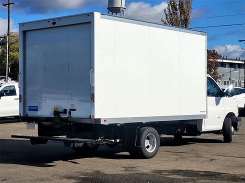 New 2025 Chevrolet Express 3500 w/ Power Convenience Package image 4